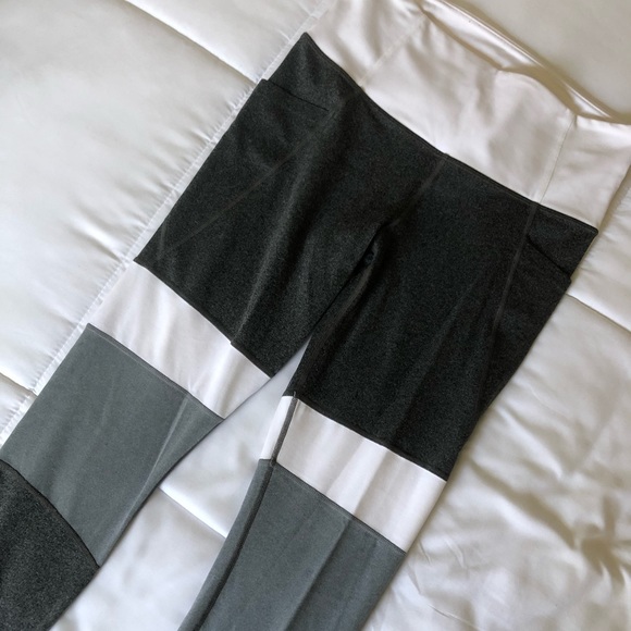 Athleta Colorblock Legging - Picture 2 of 6